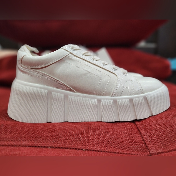 ZARA | White chunky platform sneakers | Size 38 - Picture 2 of 5